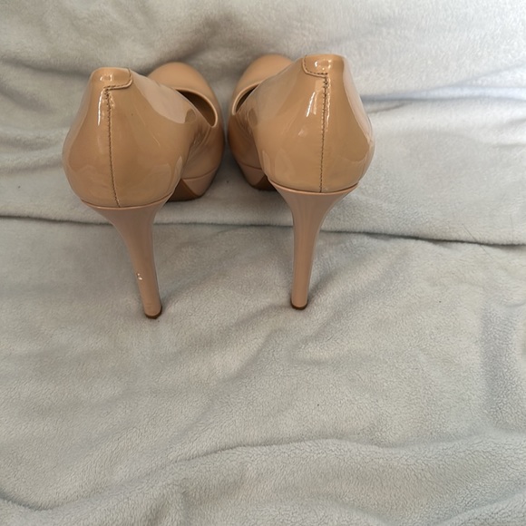 Pink Gianni Bini heals. - Picture 5 of 8